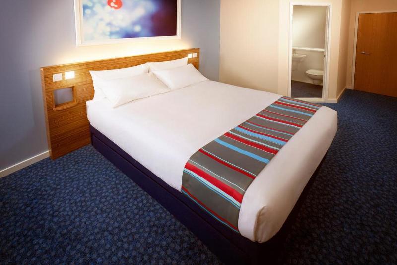 פורט סאנלייט Travelodge Bromborough מראה חיצוני תמונה