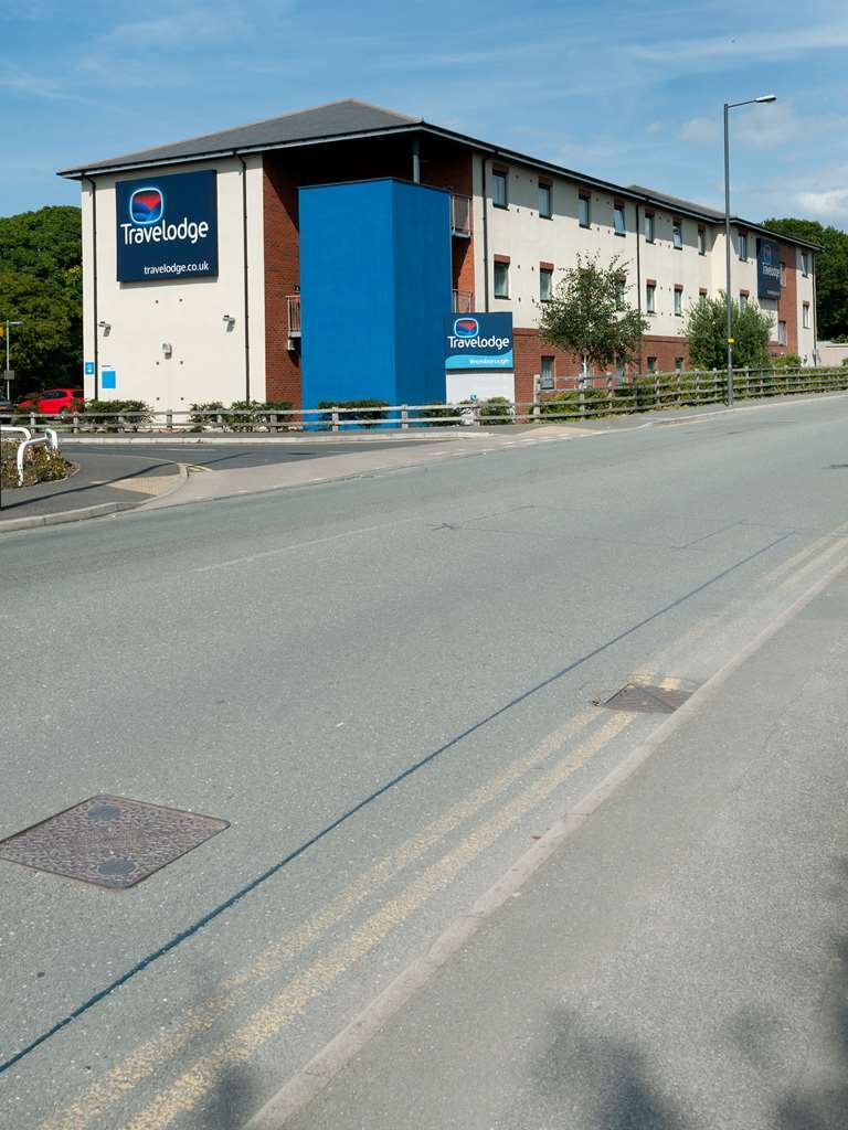 פורט סאנלייט Travelodge Bromborough מראה חיצוני תמונה